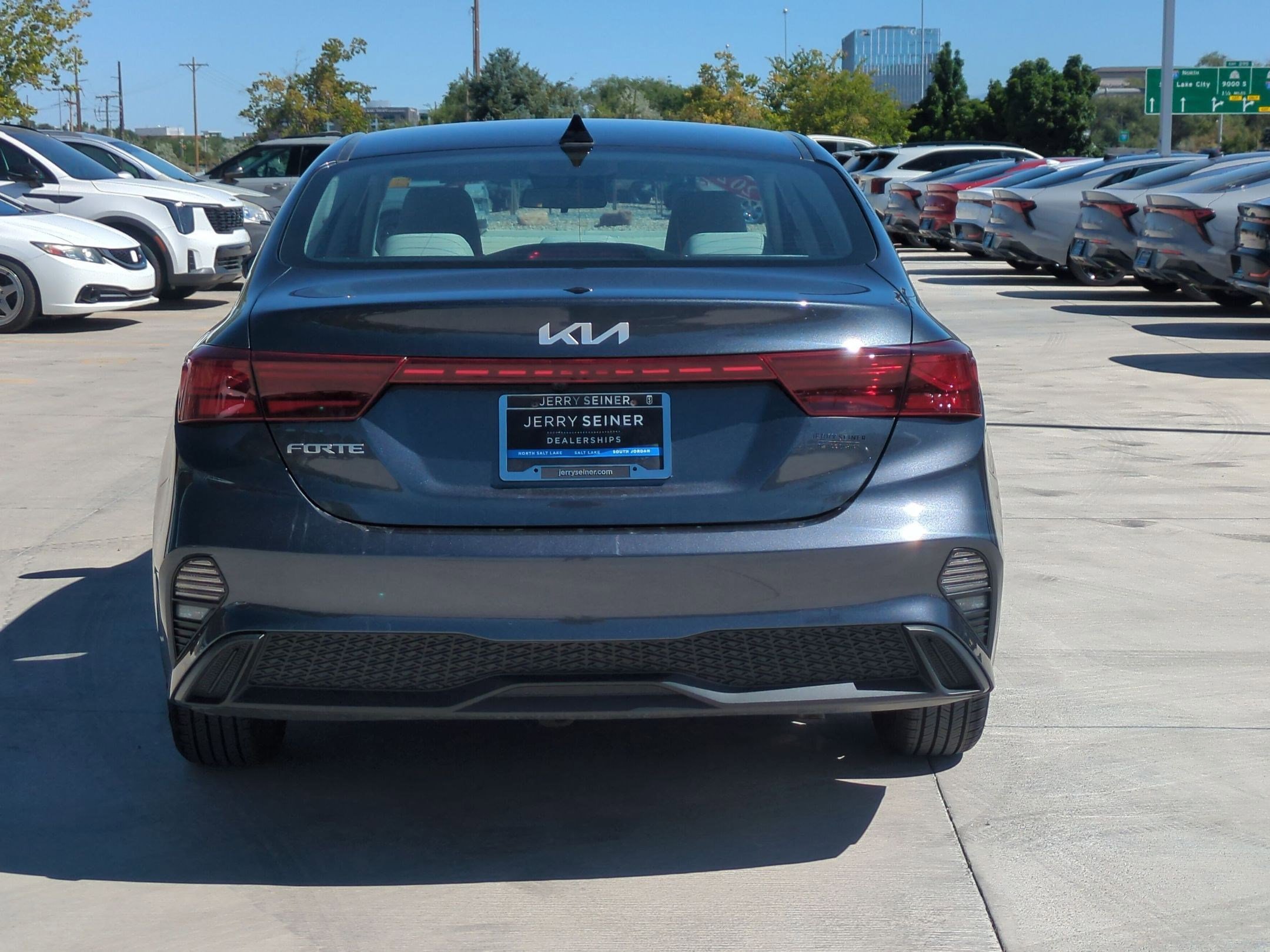 Used 2023 Gravity Gray Kia LXS image 4