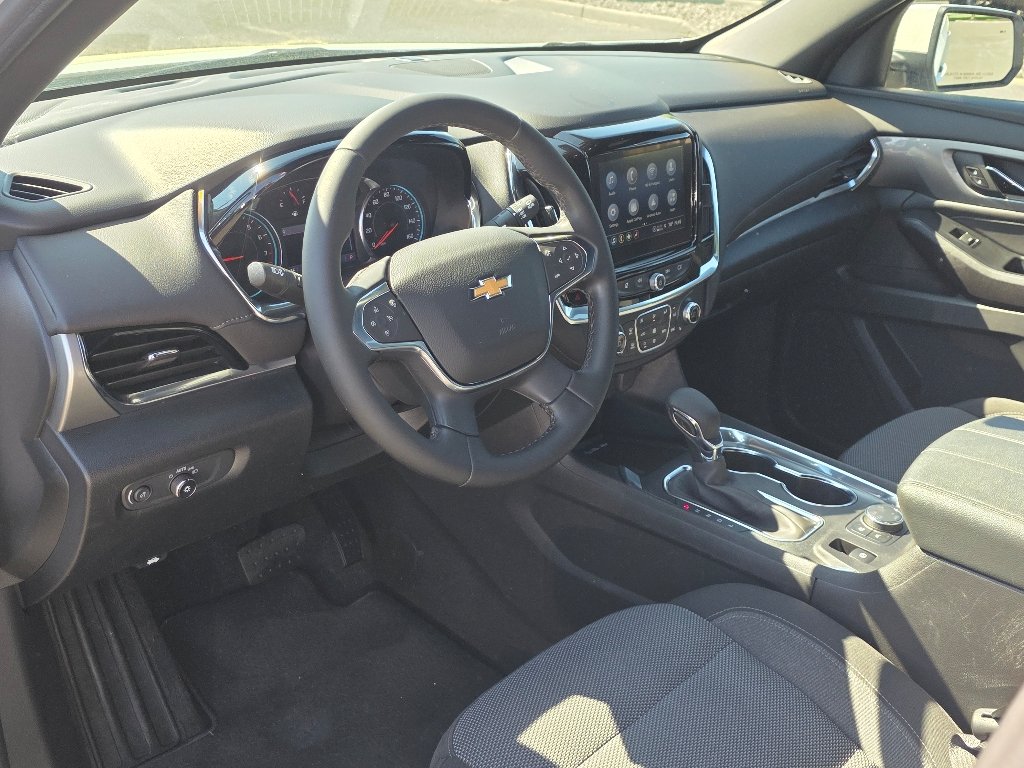 Used 2023 Summit White Chevrolet LT image 27