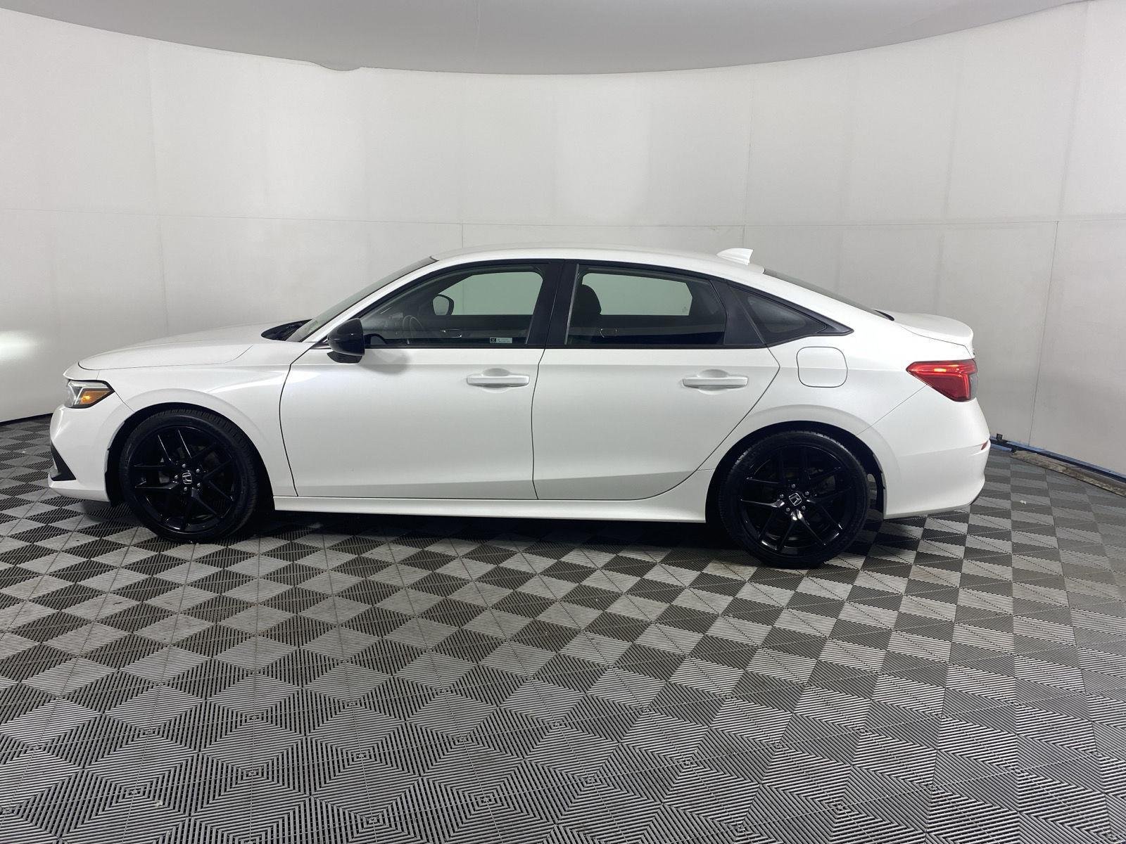 Used 2024 Platinum White Pearl Honda Sport image 4