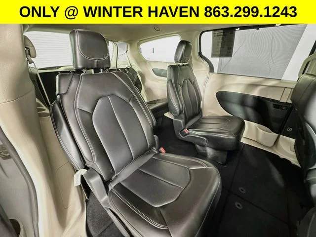 Used 2023 White Chrysler Touring L image 26