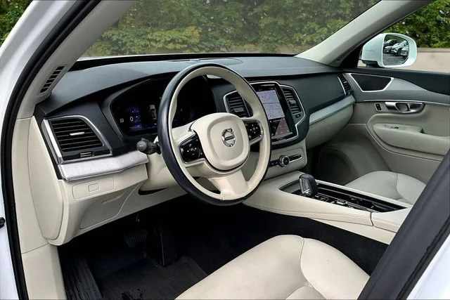 2023 Volvo XC90 Core - Photo 17