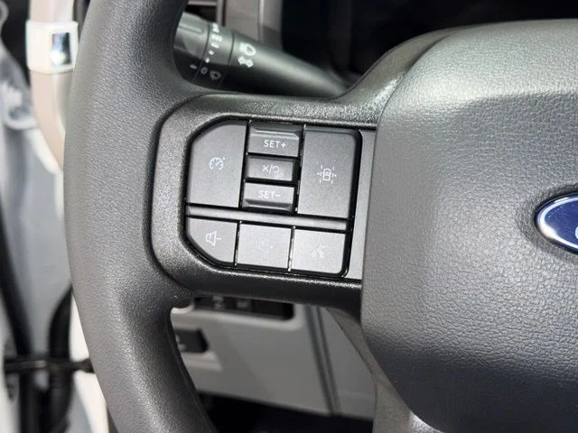 New 2026 Oxford White Ford XLT image 16