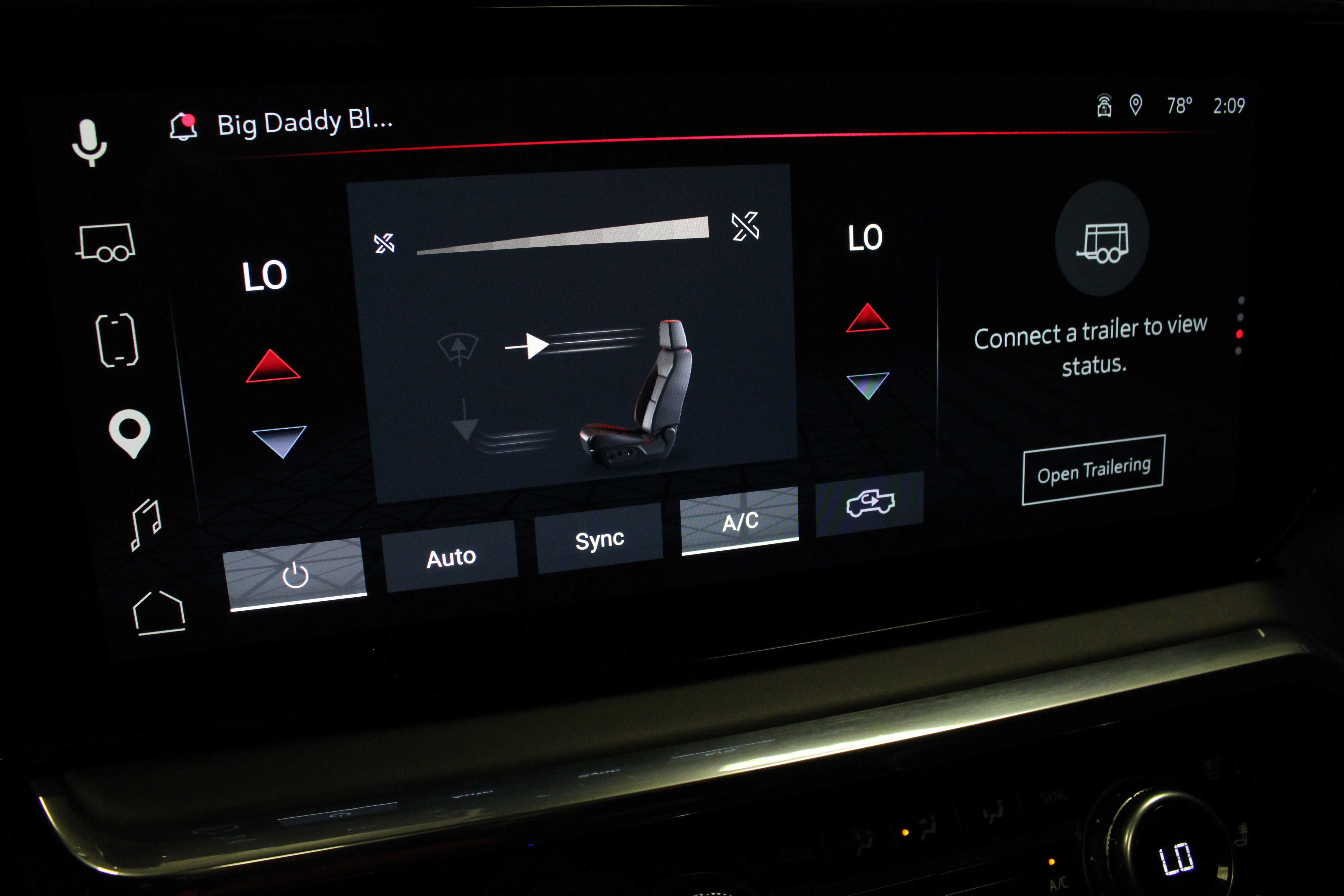 Used 2025 Onyx Black GMC Denali Ultimate image 30