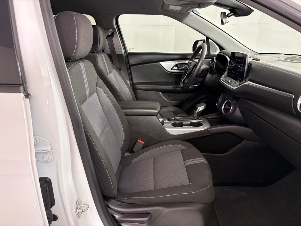 Used 2023 White Chevrolet LT image 47