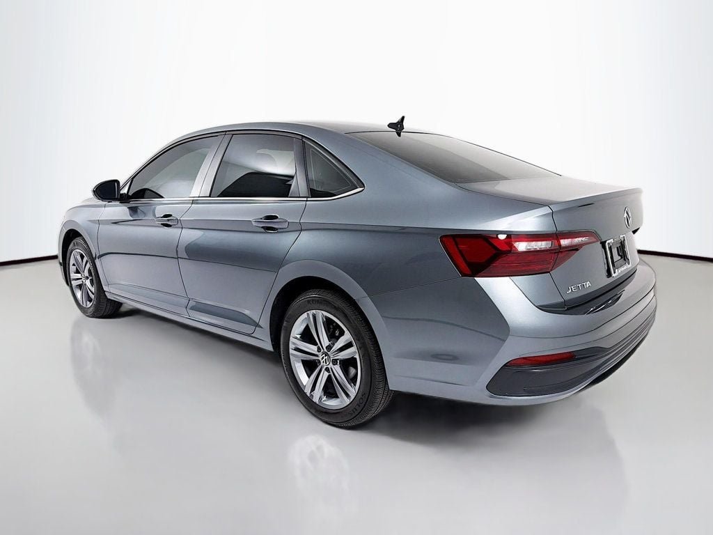 Used 2023 Platinum Gray Metallic Volkswagen SE Automatic image 5