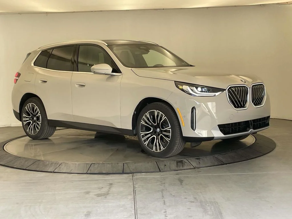 New 2026 Beige BMW 30 xDrive image 7