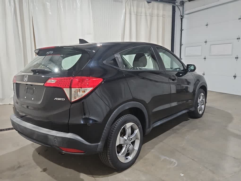 Used 2020 Crystal Black Pearl Honda LX image 4