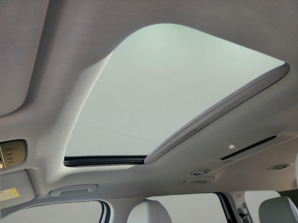 New 2026 Creamy White Pearl Hyundai SEL Premium AWD image 24