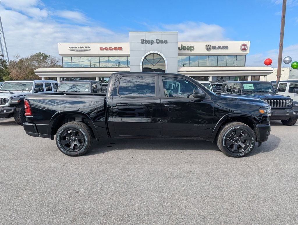 New 2026 Diamond Black Crystal Pearl-Coat Exterior Paint Ram Big Horn/Lone Star image 4