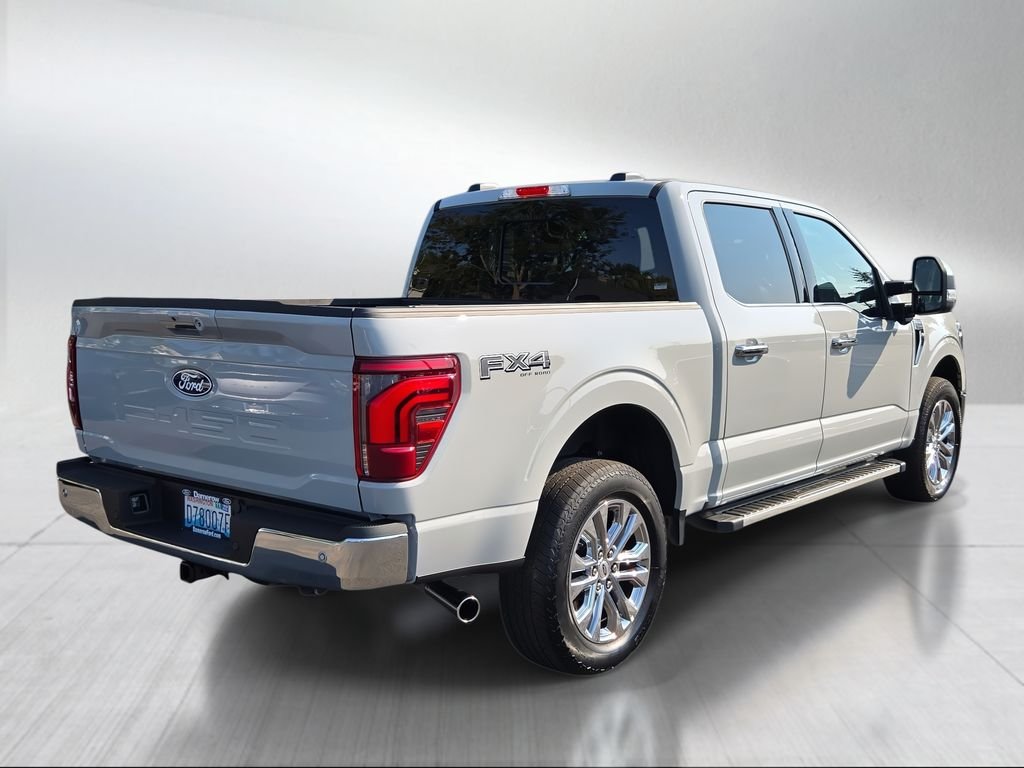 Used 2024 Avalanche Ford Lariat image 3