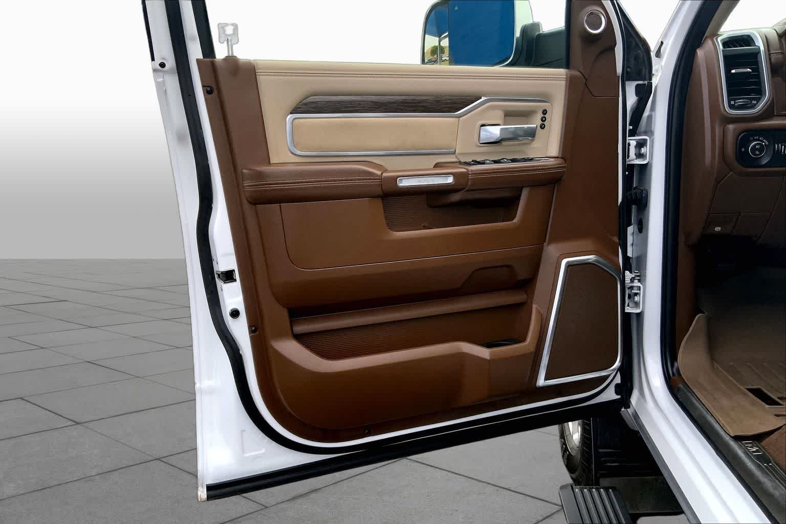 Used 2019 Bright White Clearcoat Ram Laramie image 22