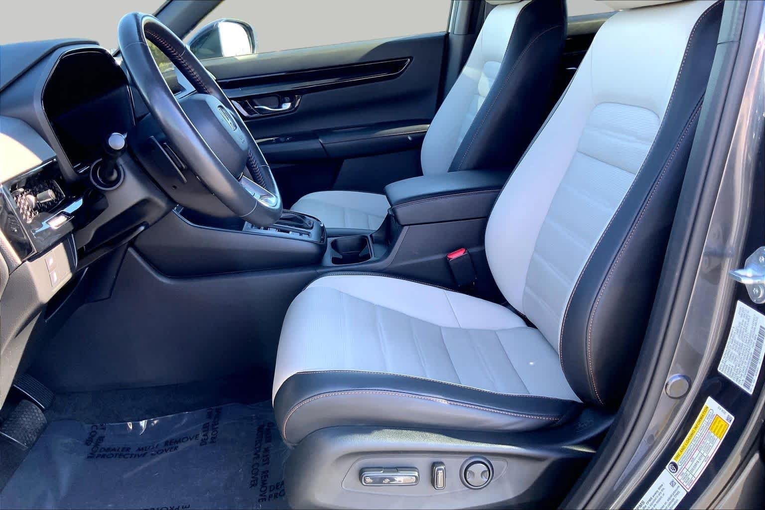 Used 2024 Meteorite Gray Metallic Honda Sport Touring image 7