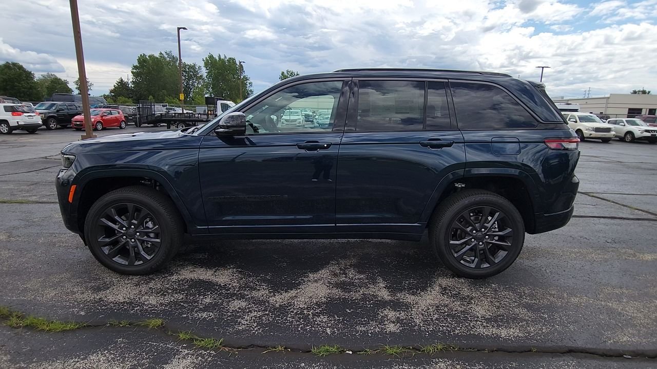 New 2026 Blue Jeep Limited Reserve image 5