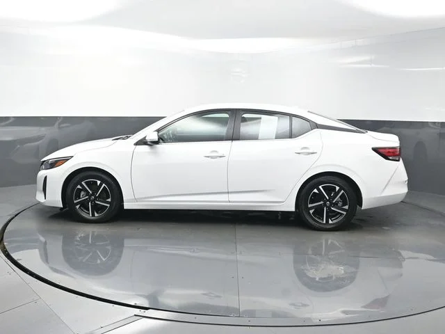 Used 2024 White Nissan SV image 4