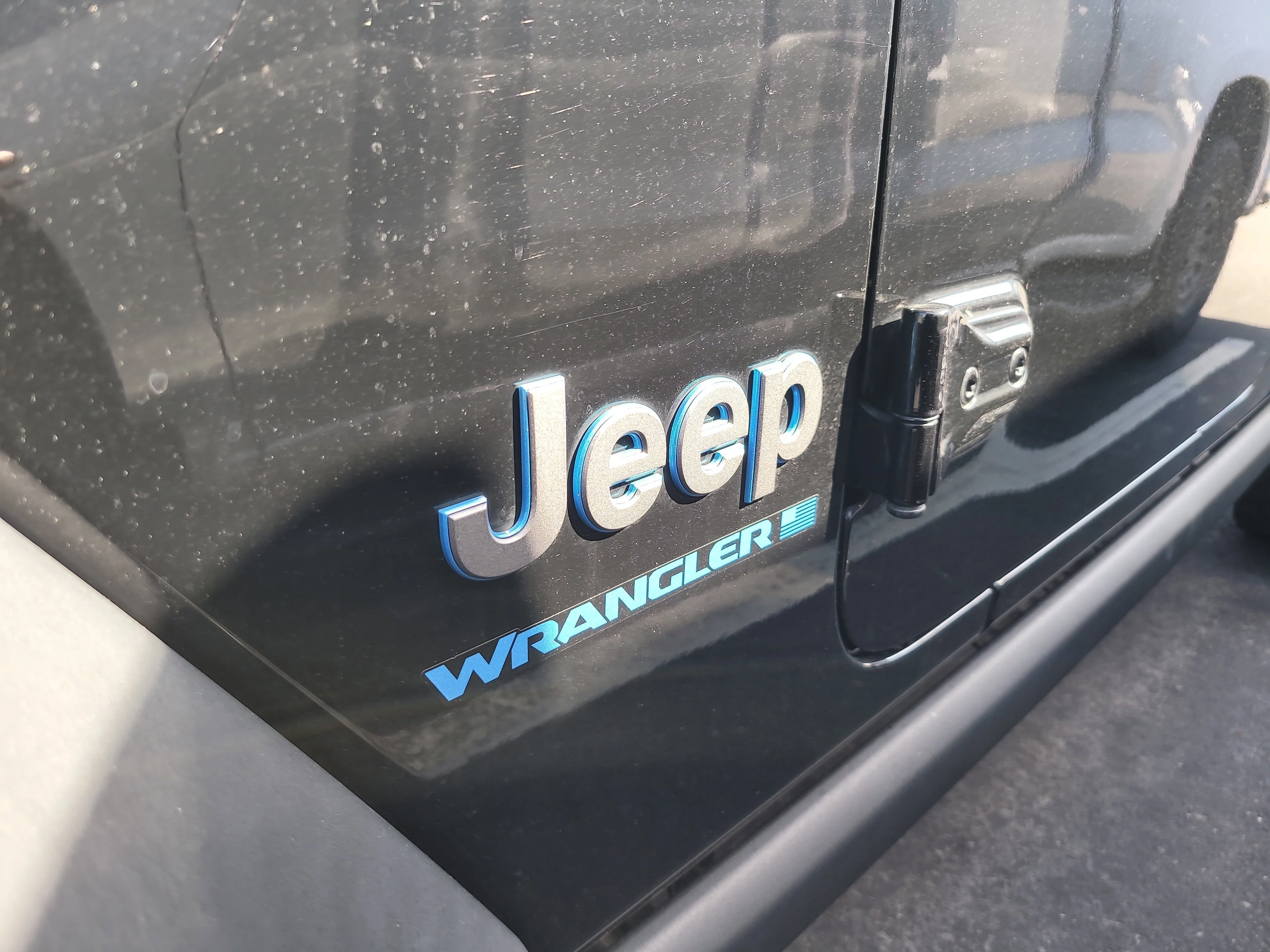 Used 2023 Black Clearcoat Jeep Rubicon image 9