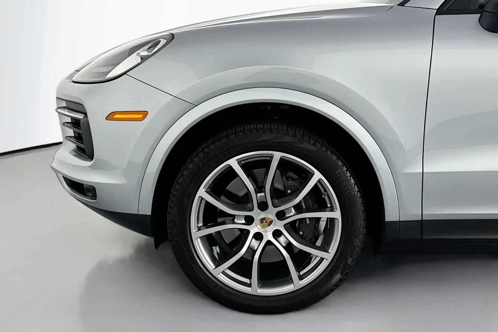 Used 2023 SILVER Porsche Platinum Edition image 9