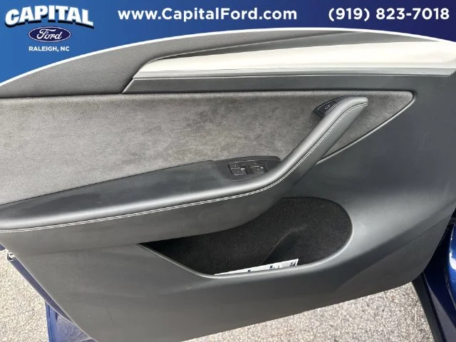 Used 2023  Tesla Performance image 20