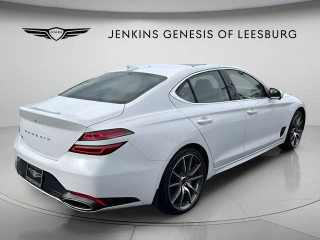 Used 2026 White Genesis 2.5T Prestige image 3