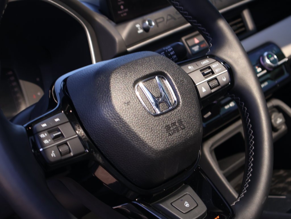 Used 2026 Green Honda TrailSport Elite Blackout image 23