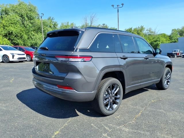 New 2026 Baltic Gray Metallic Clear-Coat Exterior Paint Jeep Limited Reserve image 7