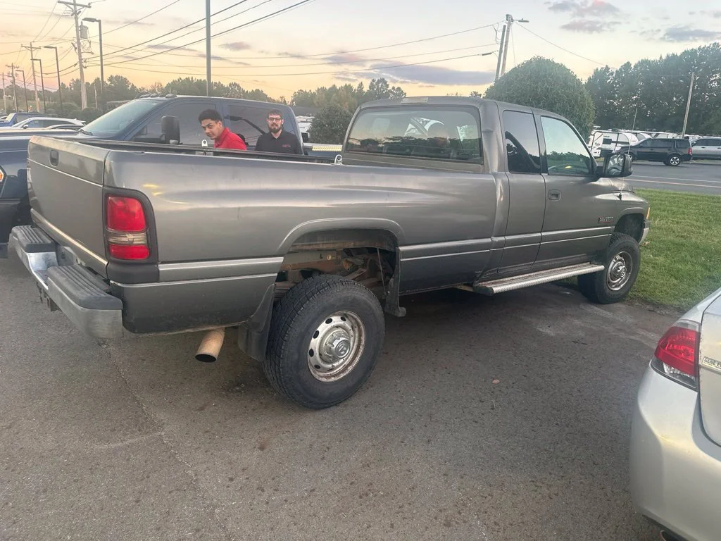 Used 2002  Dodge SLT image 5