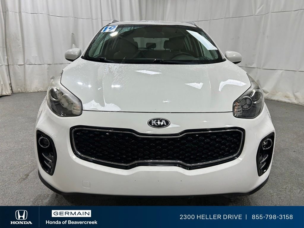 Used 2019 Clear White Kia LX image 3