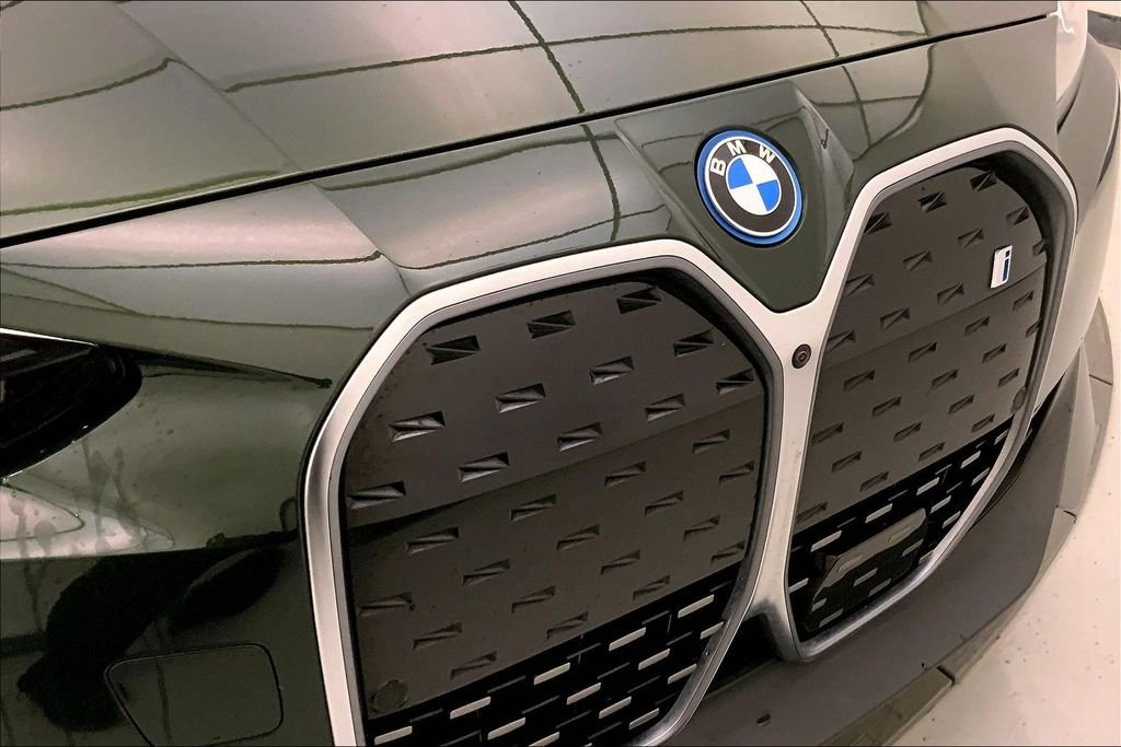 Certified Used 2023 Green Metallic BMW eDrive35 image 28