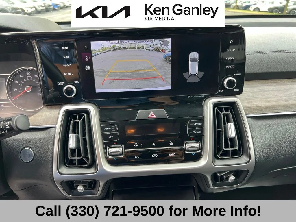 Certified Used 2022 White Kia S image 38
