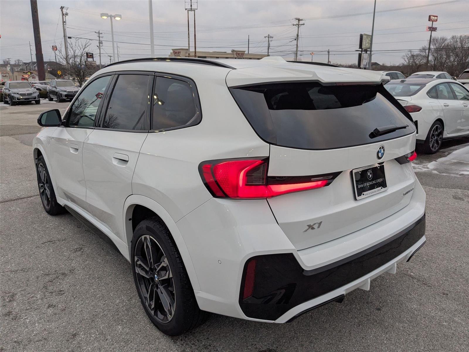 New 2026 Alpine White BMW xDrive28i image 7