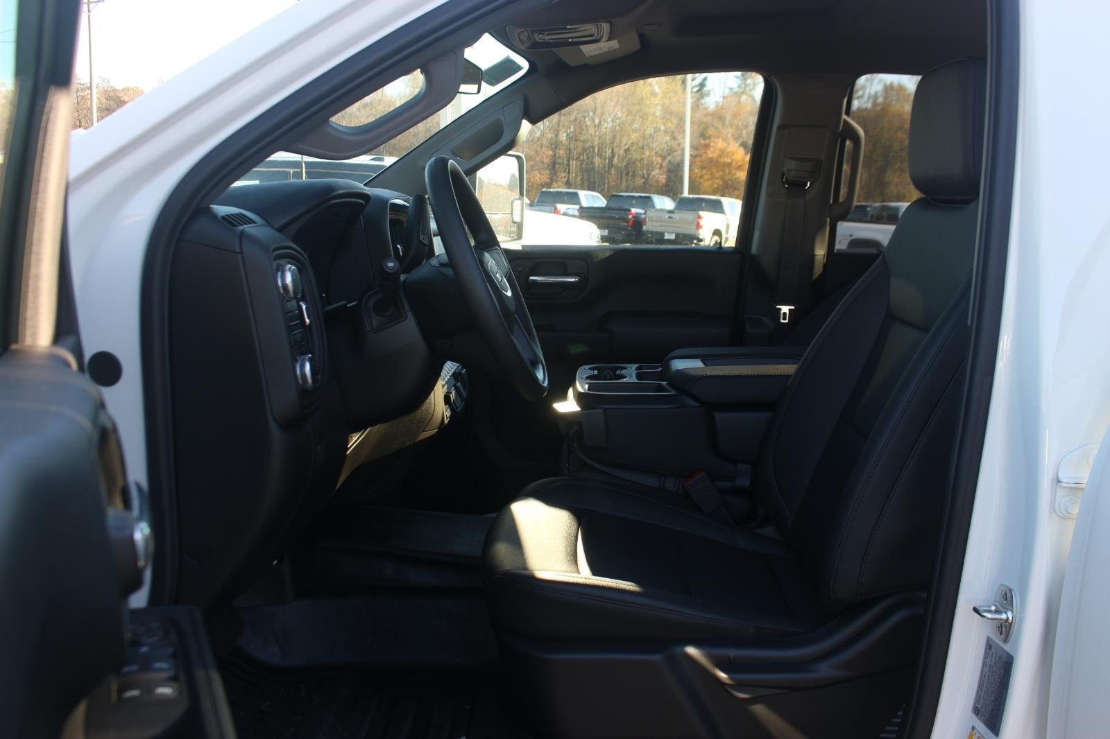 2025 GMC Sierra 2500HD Pro - Photo 13