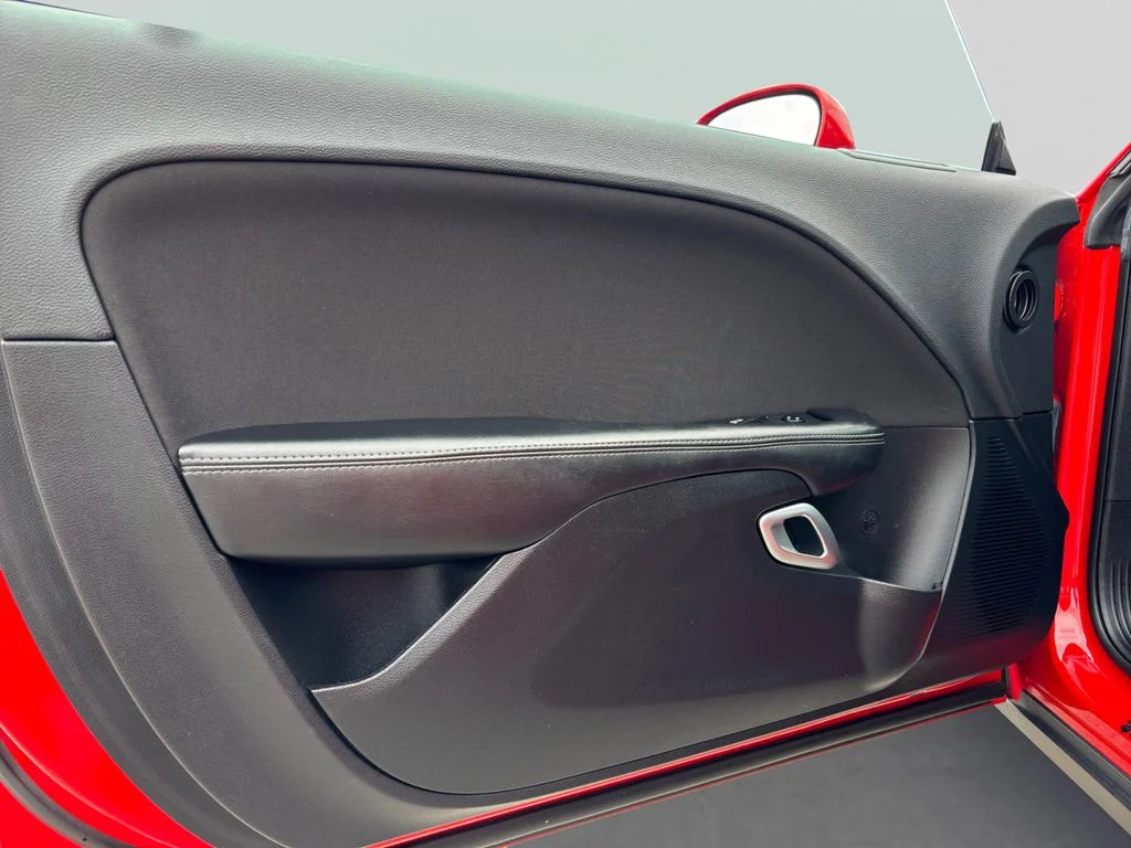 Used 2020 Red Dodge SXT image 36