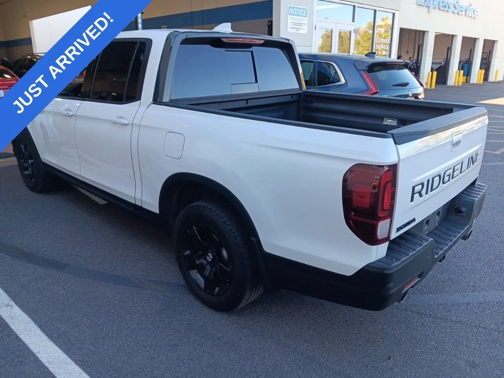 2024 Honda Ridgeline Black Edition - Photo 4