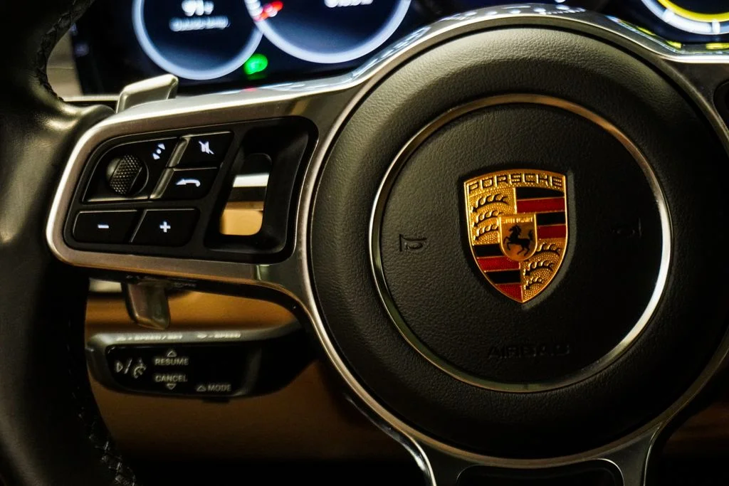 Used 2023 White Porsche Base image 17