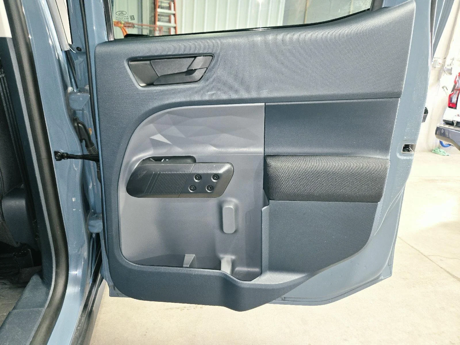 Used 2023 Area 51 Ford XL image 33