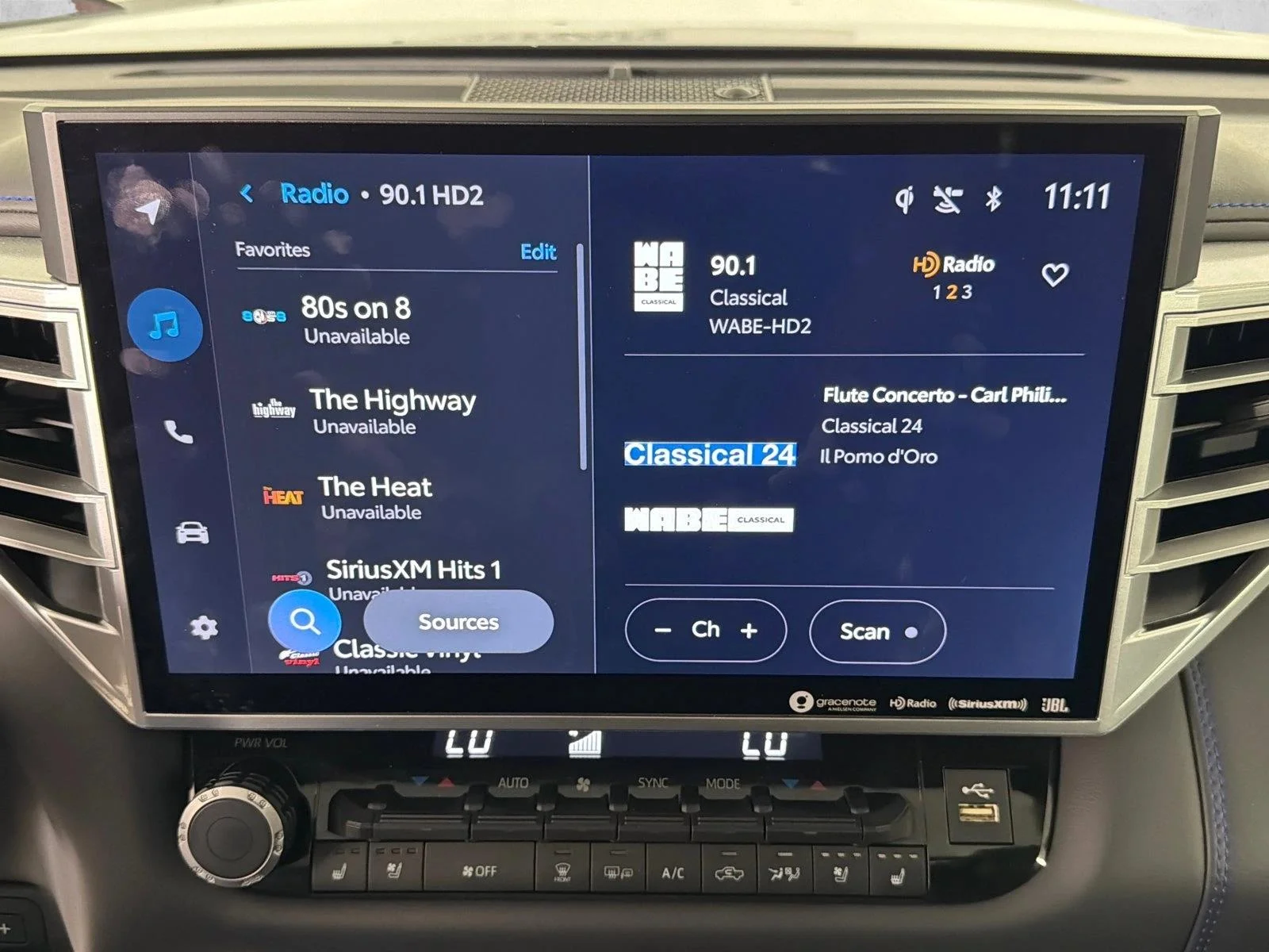 Used 2023 Silver Toyota Platinum Hybrid image 29