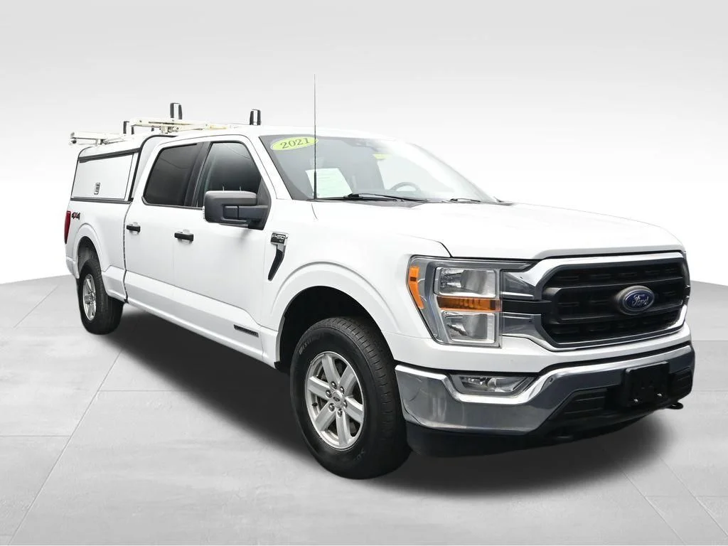 Used 2021 White Ford XLT image 7