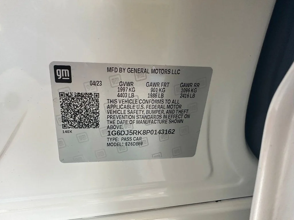 Used 2023 White Cadillac Luxury image 38