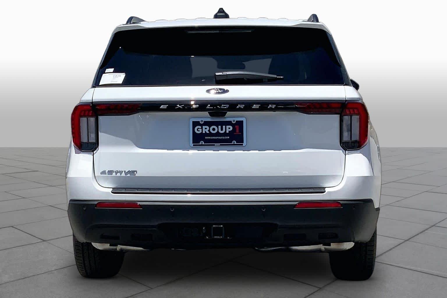 New 2026 Star White Metallic Tri-Coat Ford Active image 4