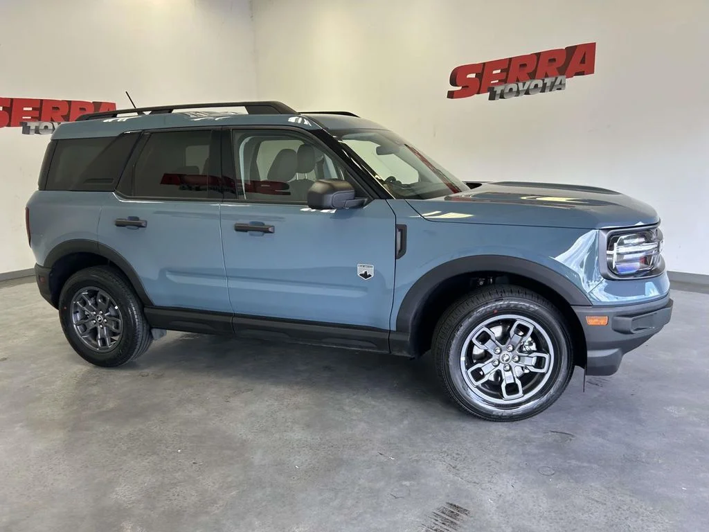 Used 2023  Ford Big Bend image 2