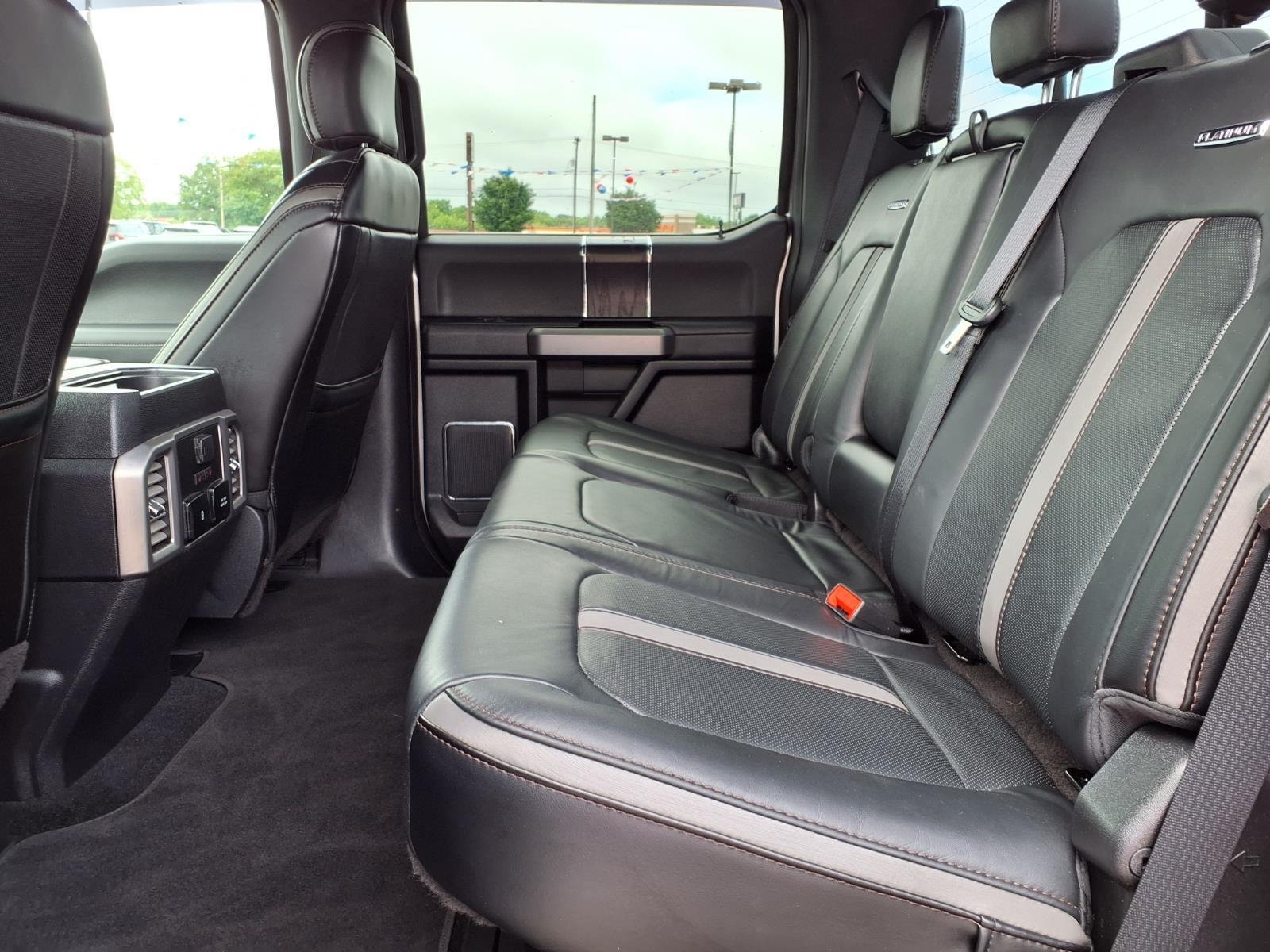 Used 2019  FORD  image 23