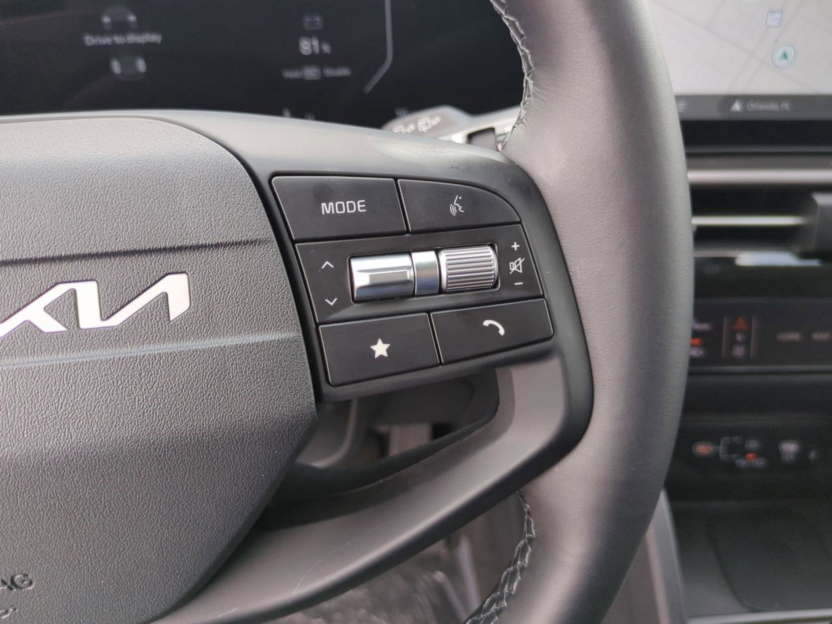 2026 Kia Sportage SX - Photo 31