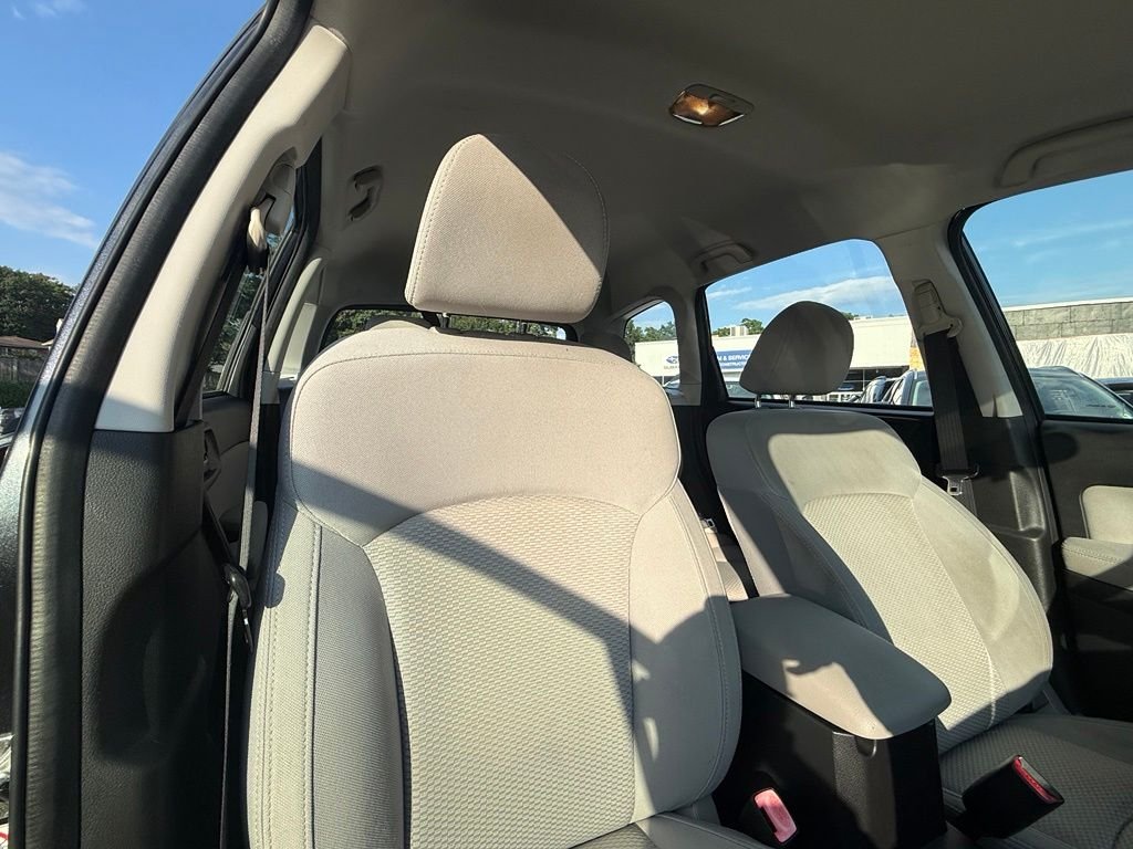 Used 2014 Gray Subaru 2.5i image 27