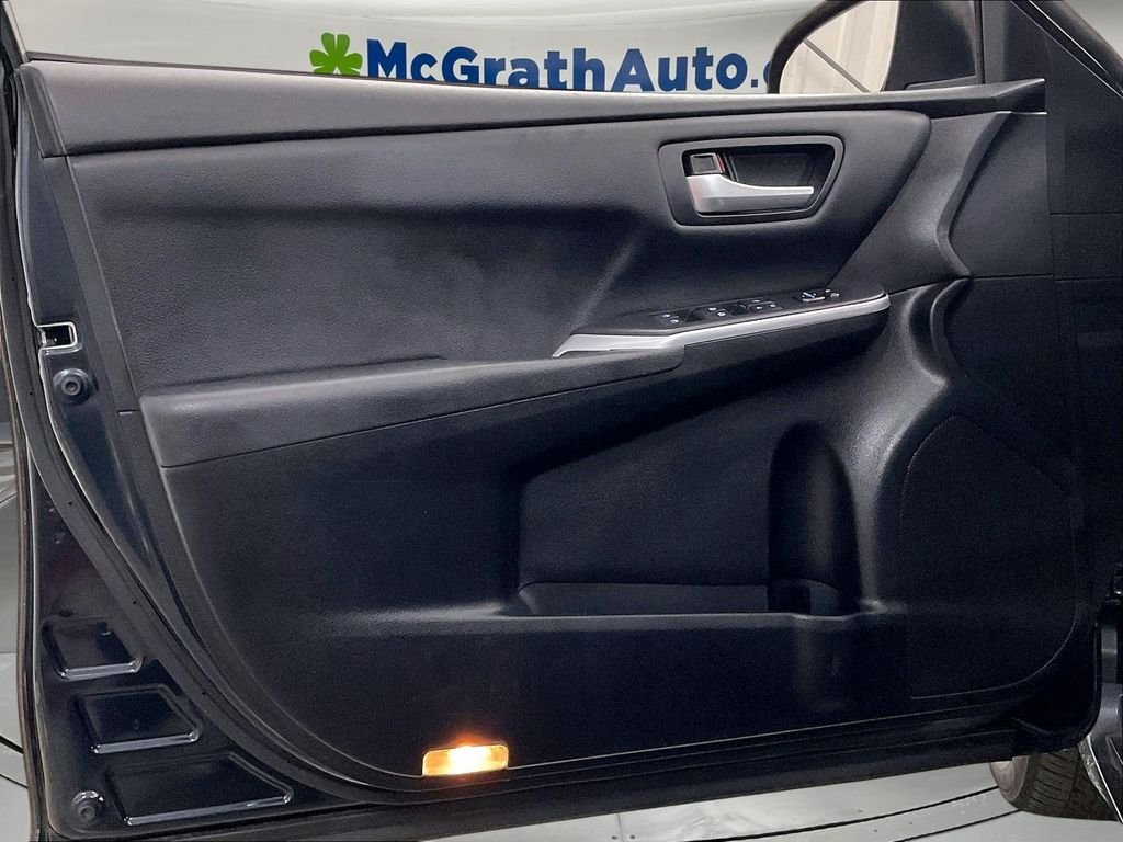 Used 2017 Gray Toyota SE image 27