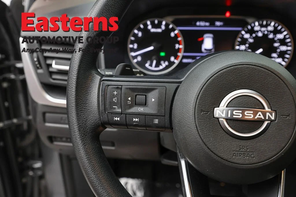 Used 2023 Gray Nissan S image 15