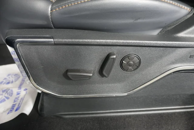 Used 2024 Agate Black Metallic Ford Platinum image 25