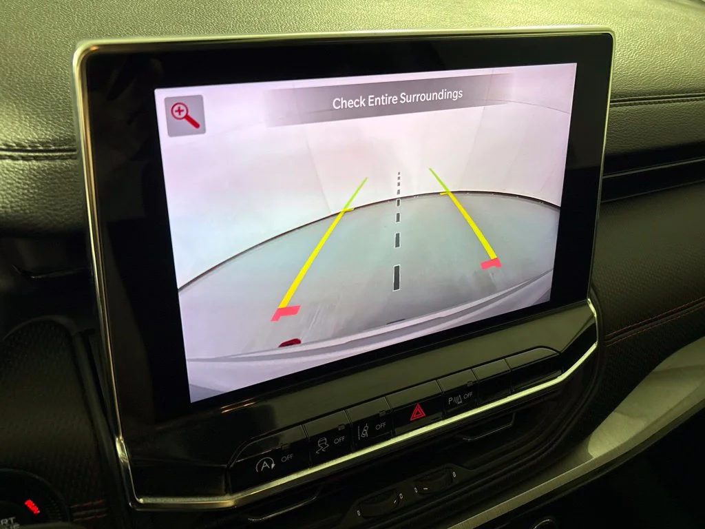 Used 2022 Silver Jeep Trailhawk image 36