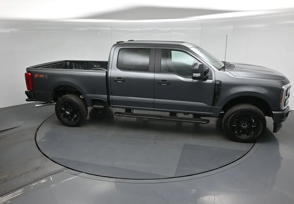 New 2026 Gray Ford XL image 47