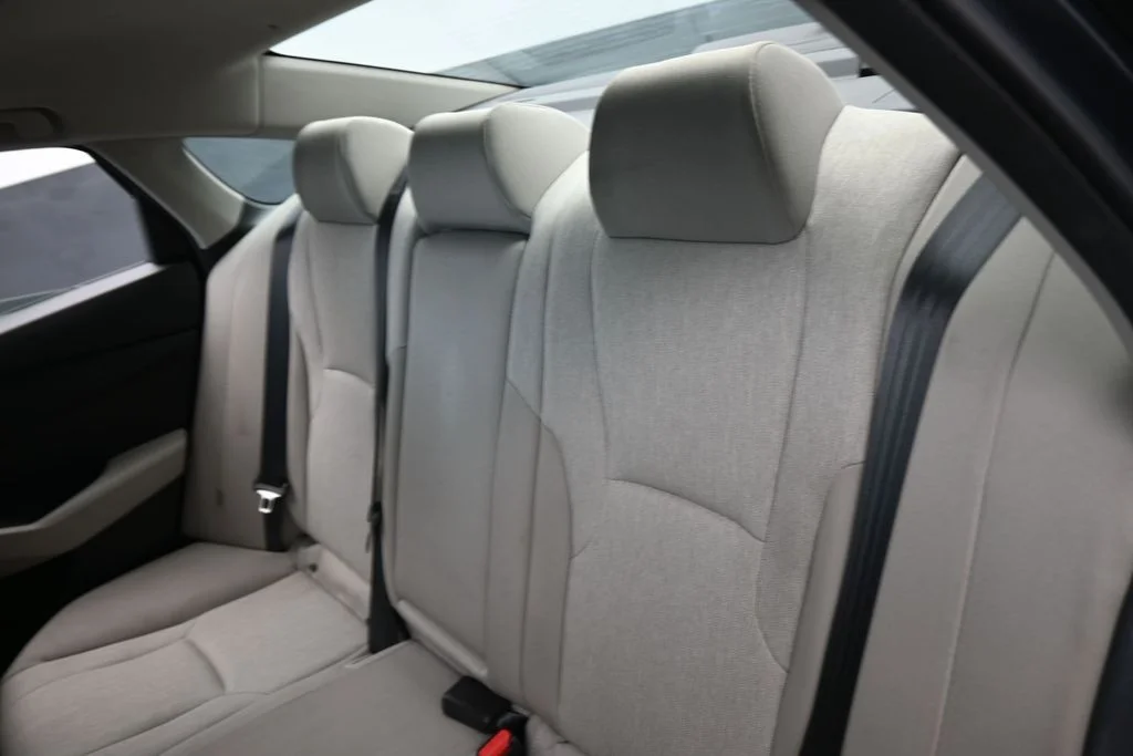 Used 2025 Gray Honda SE image 33