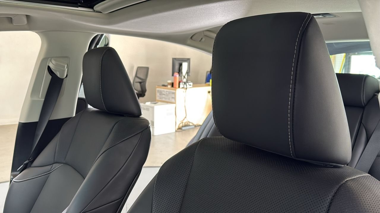 2022 Lexus ES 350 - Photo 13