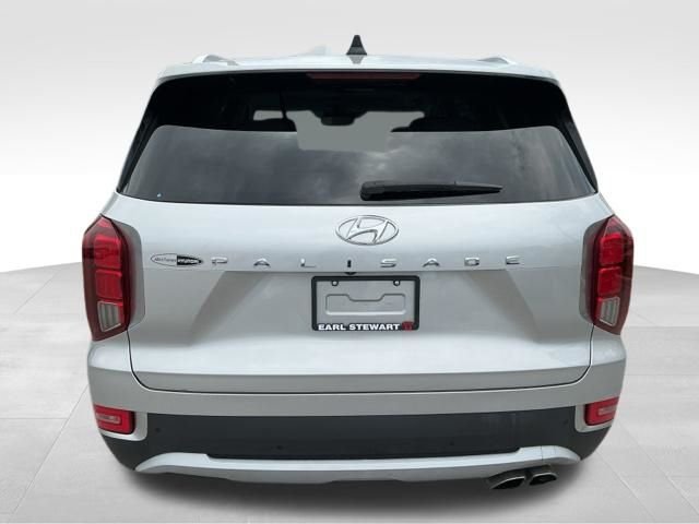 Used 2021 Silver Hyundai SEL image 5